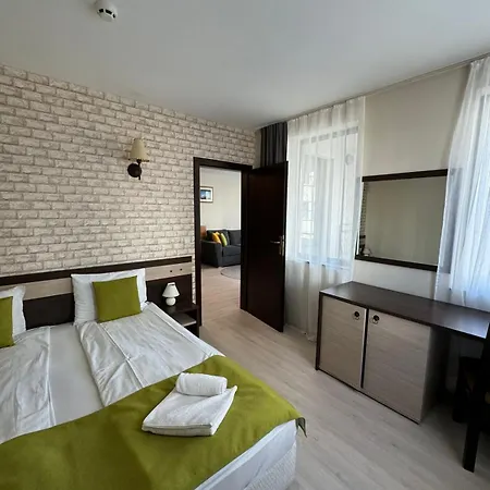 Apartmanhotel Dream 3*